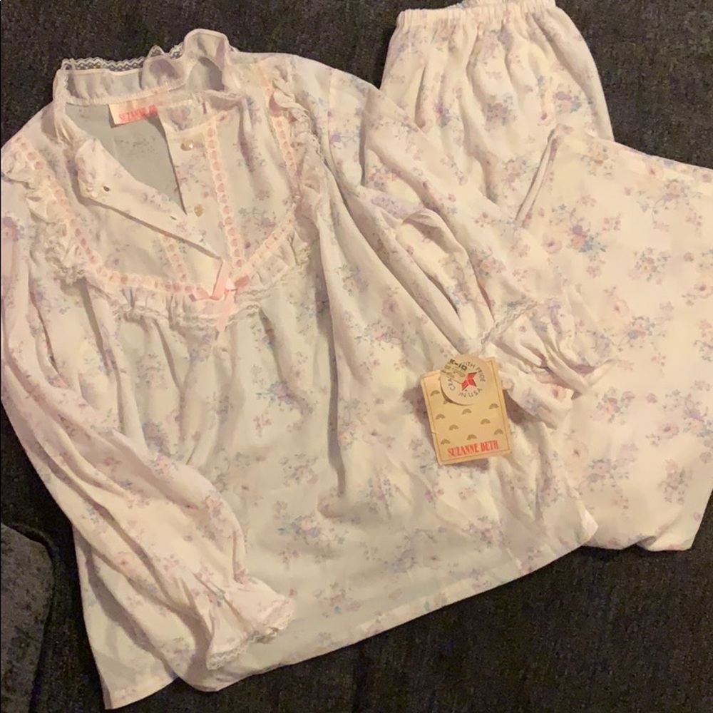 🍁 NWT Vintage Suzanne Beth Night Set